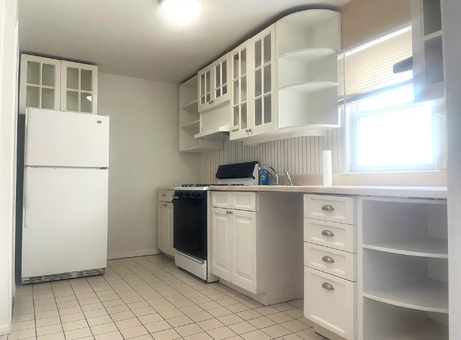 Photo - 80-54-8164 164th St