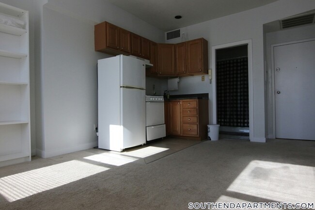 Photo - 548 Columbus Ave Apartment Unit 6