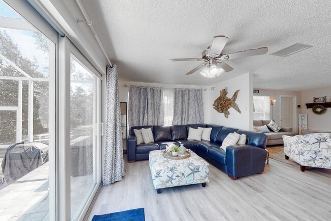 Photo - 4109 128th St W Unidad SI ID1591515P