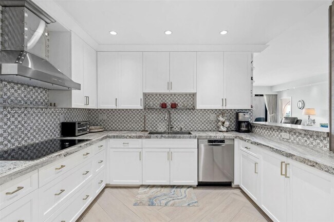 Photo - 201 Crandon Blvd Unit 739