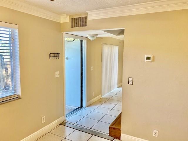 Building Photo - 2124 Sherwood Forest Blvd Unit 35 Rental