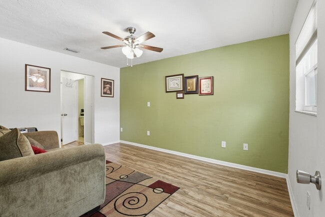 3310 NW 28th Ave