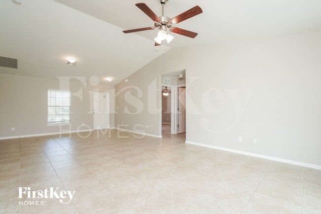 Photo - 1215 NE 2nd Pl