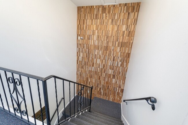Photo - 1 Month Free, newly renovated Overland Par... Unit 7801 - 4