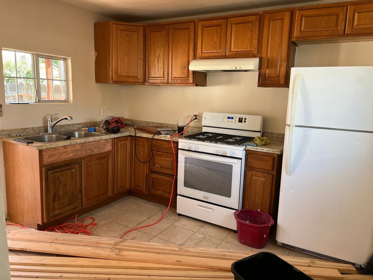 Photo - 920 W 13th St Unit #B Rear