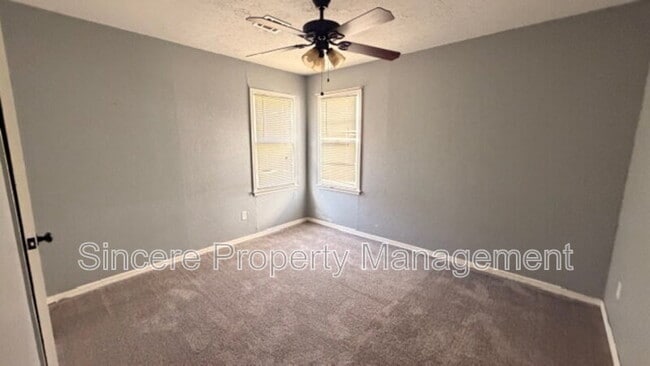 Photo - 3737 SE 24th St