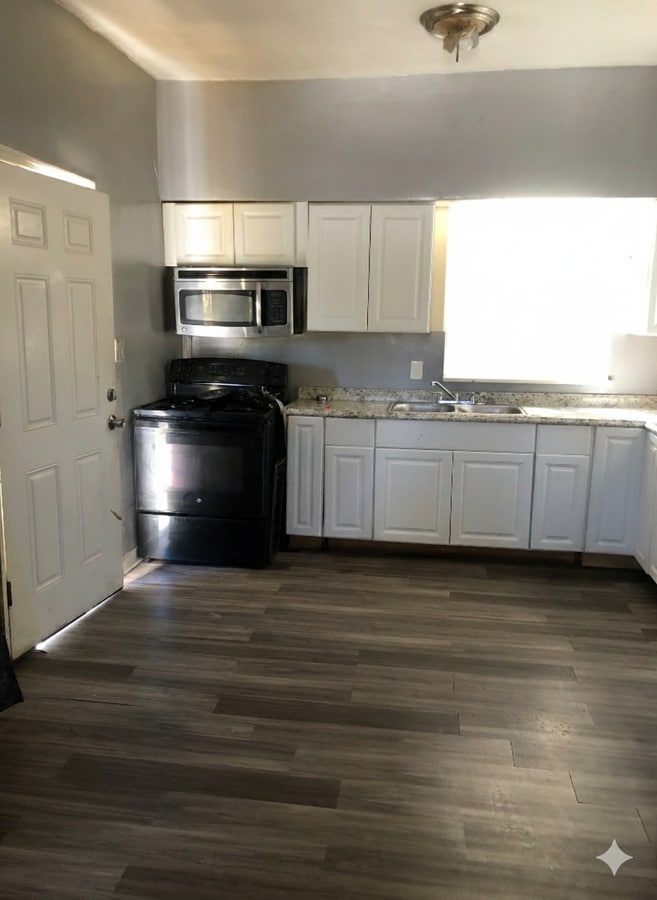 Photo - 3054 McHenry Ave Unidad 1