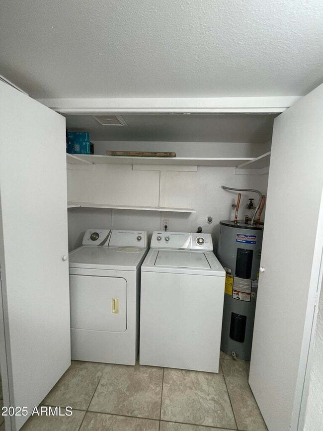 SPECIALS for IMMEDIATE MOVE IN! This is too good to pass up!