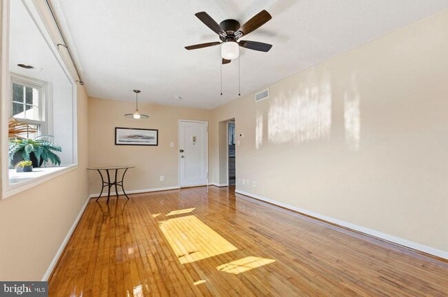 Photo - 2910 Peyton Randolph Dr Unit 169