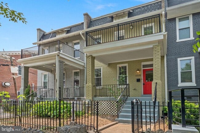 Building Photo - 1110 Orren St NE Rental