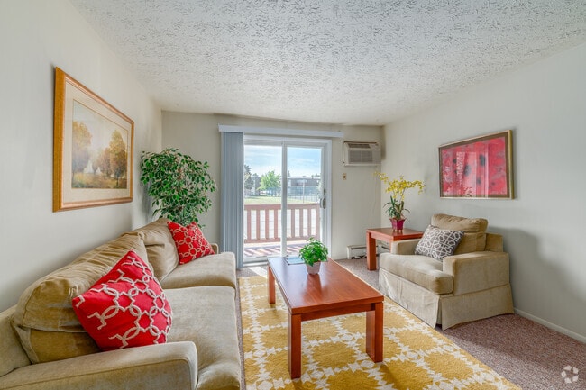 Model - 2BR, 1BA - 858SF - Living Room