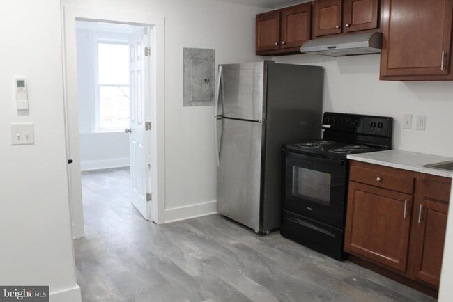Building Photo - 1204 Monroe St NW Rental