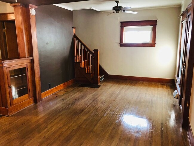 Photo - 2-Bed House in Waterloo