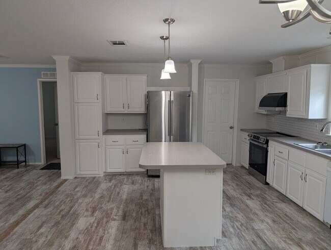 Photo - 6806 Pearson Ln