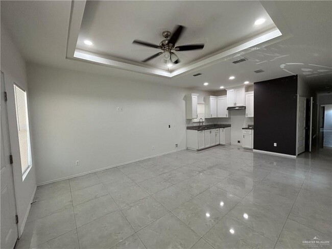 Photo - 19 W Cano St