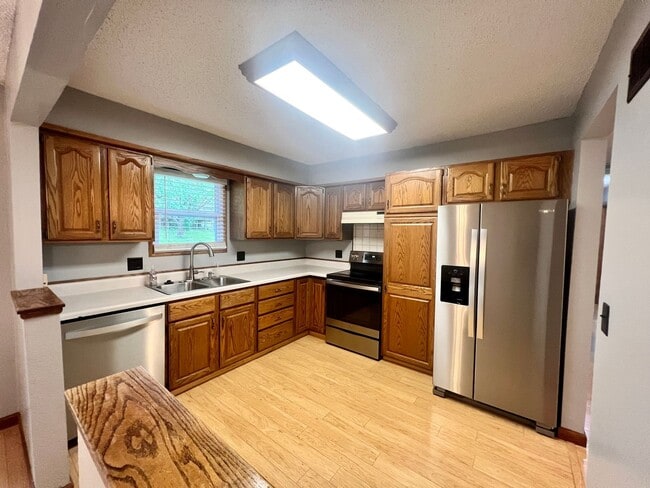 Photo - Amazing 3 Bedroom Home!