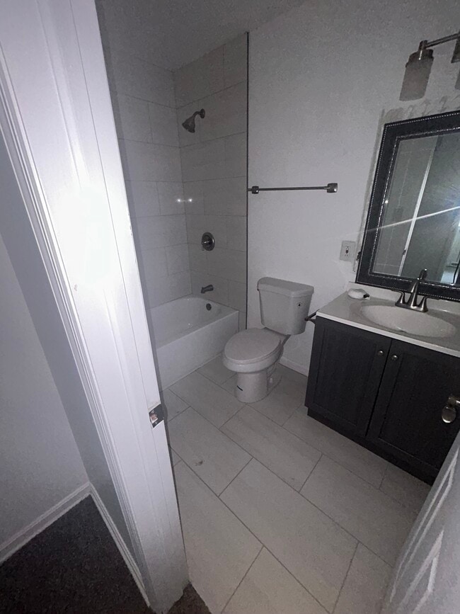 Photo - 50th Ter Independence