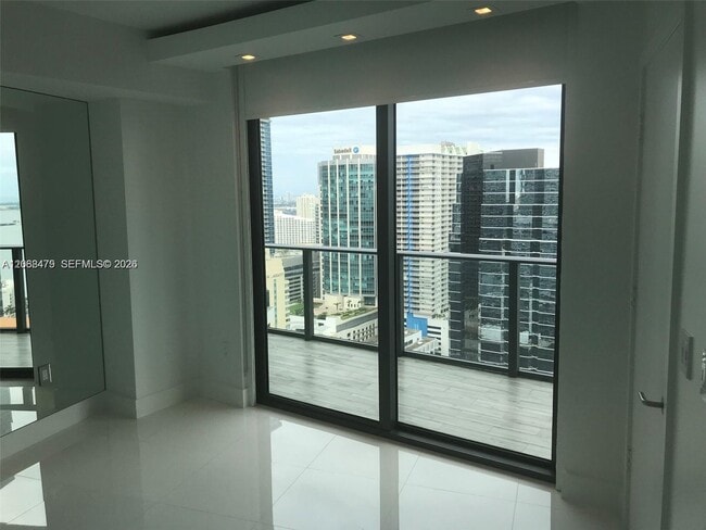 Building Photo - 1300 S Miami Ave Unit 3003