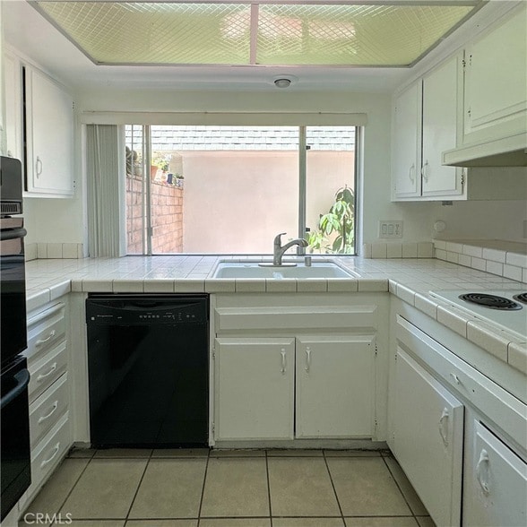 Photo - 10235 Lurline Ave