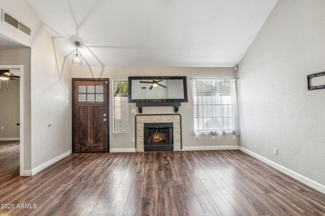 Photo - 2129 W Rose Garden Ln