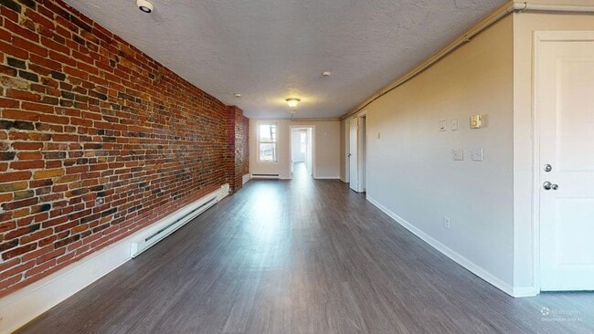Photo - 151-153 Meridian Street Unit 3