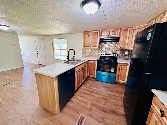 Photo - NEW RENTAL LISTING
