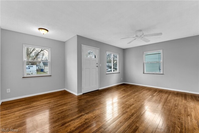Photo - 13514 Emery Ave