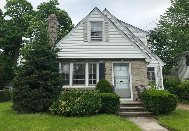 Photo - 73 Tiffany St