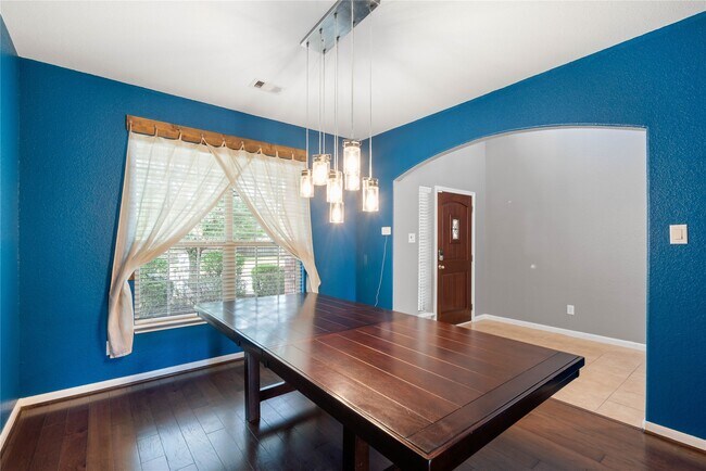 Photo - 8923 Jordi Dr