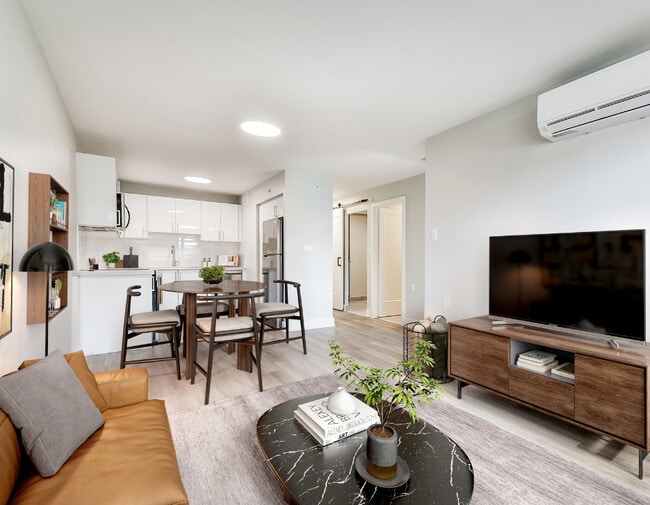 Building Photo - Elora