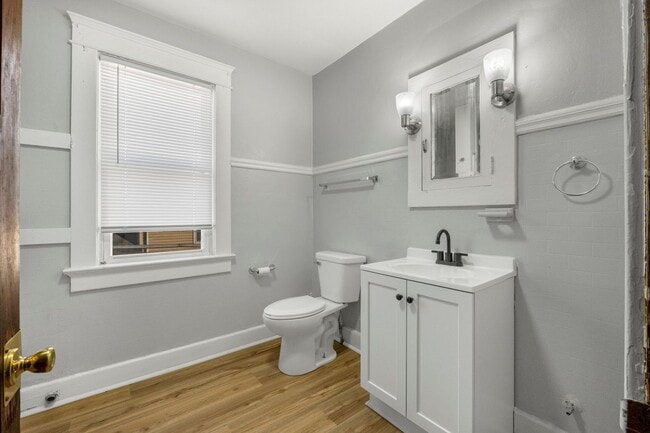 Photo - NEW LISTING! 4 BEDROOM HOME