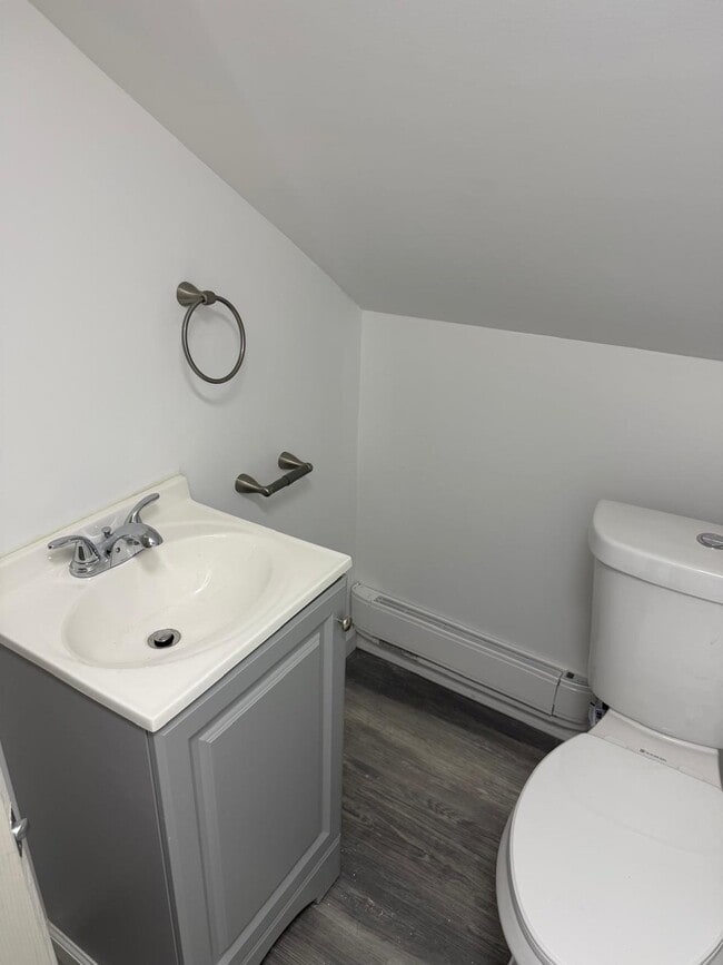 Photo - 610 Landis St Unit apt #3