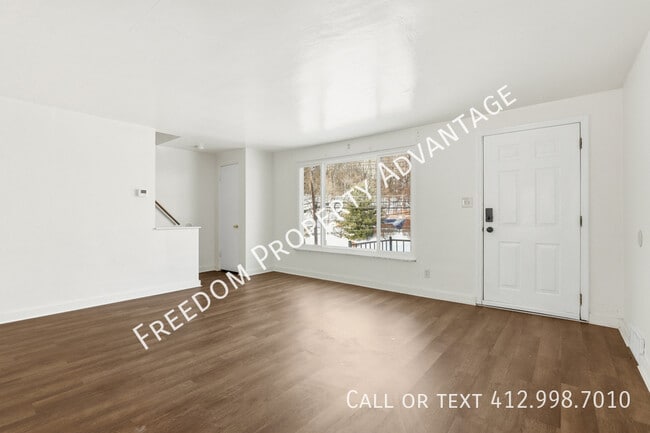 Photo - 3396 Columbia Dr