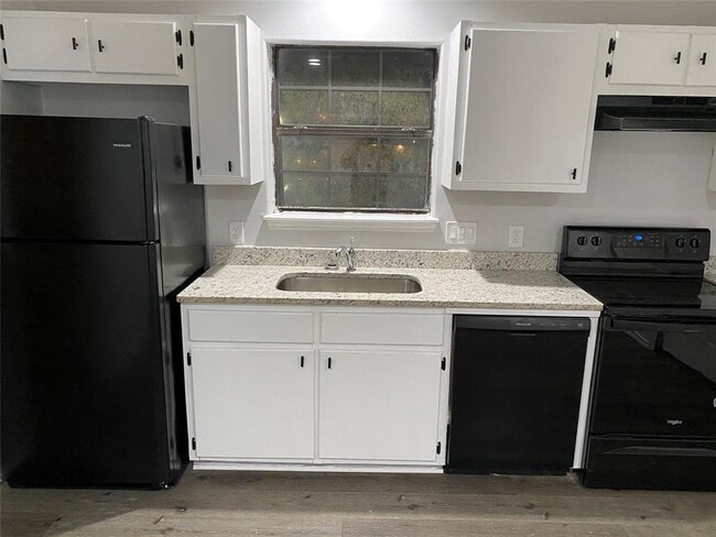 Photo - 309 S Avenue C Ave