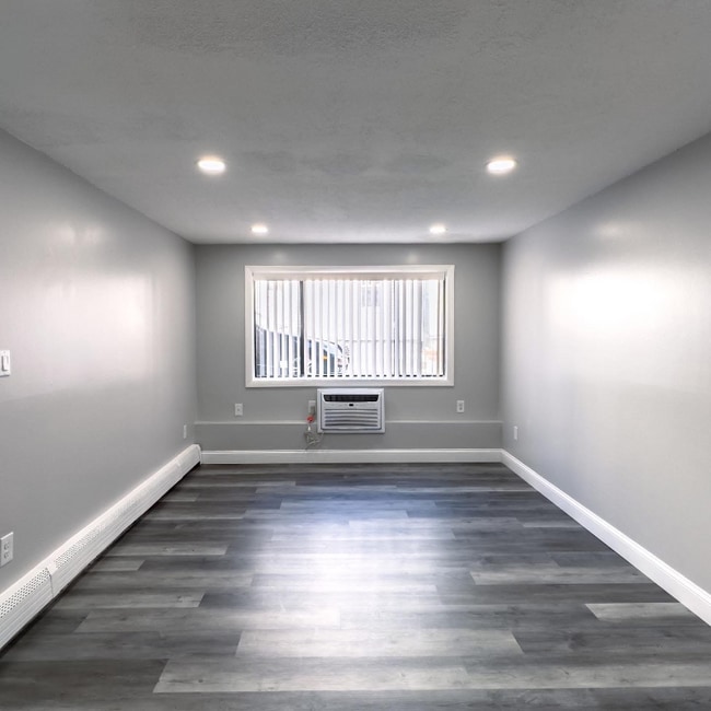 Photo - 19 Grove St Unit 10