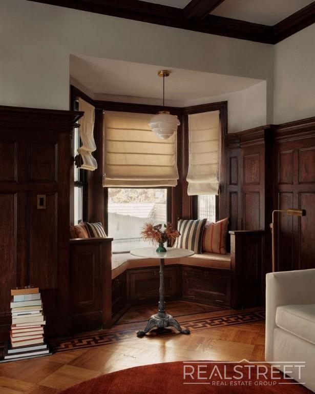 Photo - Luxury 4-Bed, 3.5-Bath Duplex with Private... Unidad 2