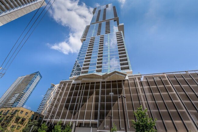 Building Photo - 301 West Ave Unit 1802 Rental