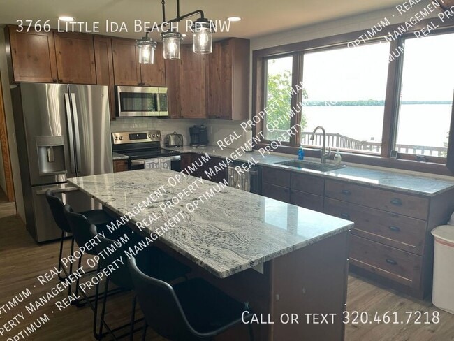Photo - 3766 Little Ida Beach Rd NW