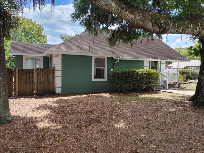 Photo - 38642 10th Ave