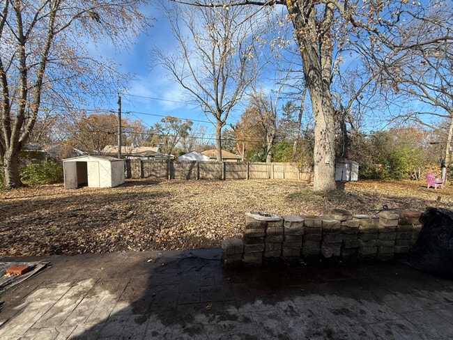 Photo - 338 Indianwood Blvd