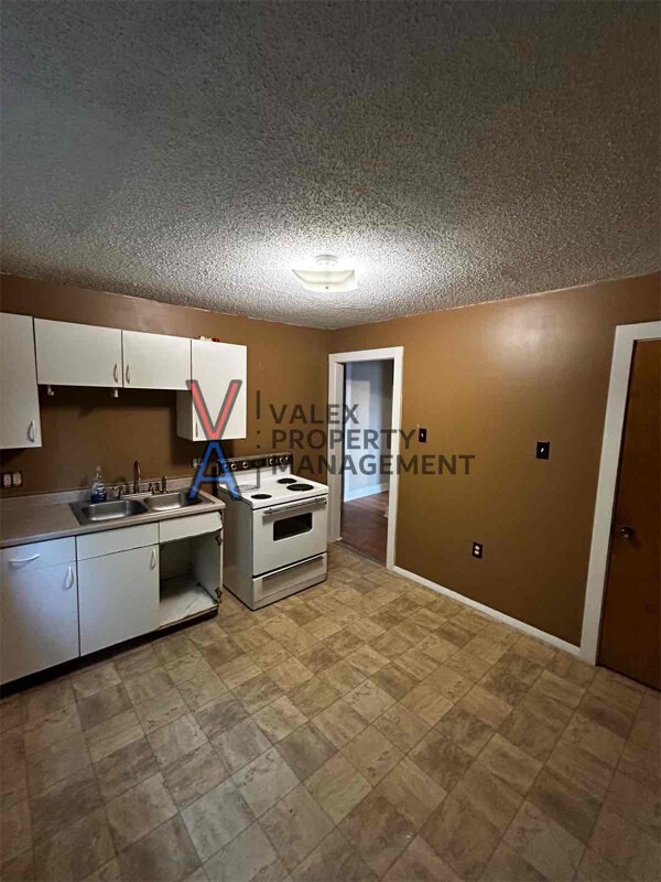 Photo - 121 Dundaff St