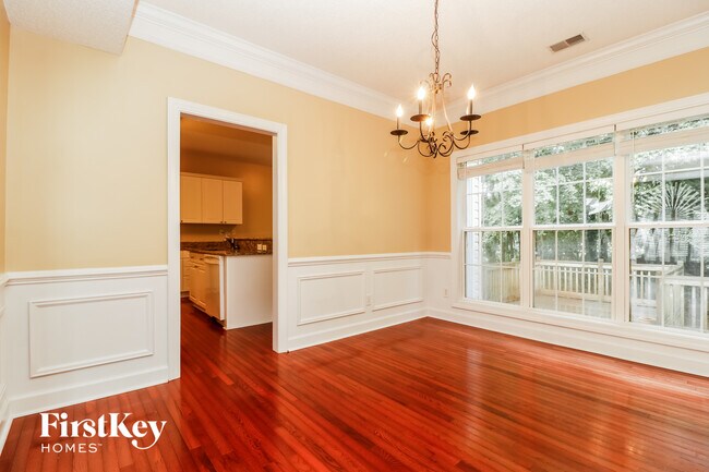 Photo - 1033 Bidwell Cir