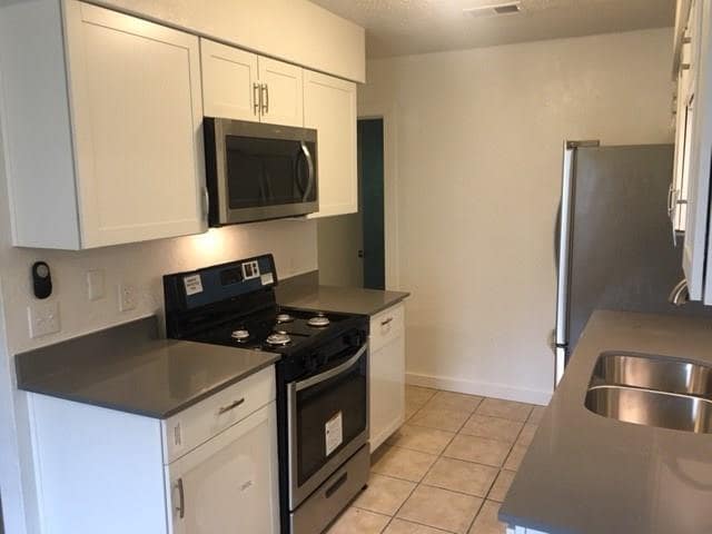 Photo - 10400 Little Pebble Dr