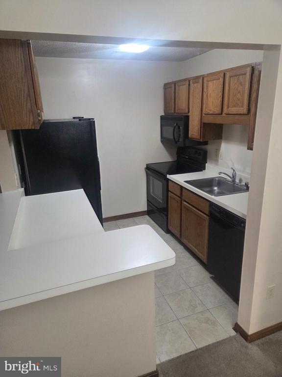 Photo - 23239 Rosewood Ct Unidad A-8