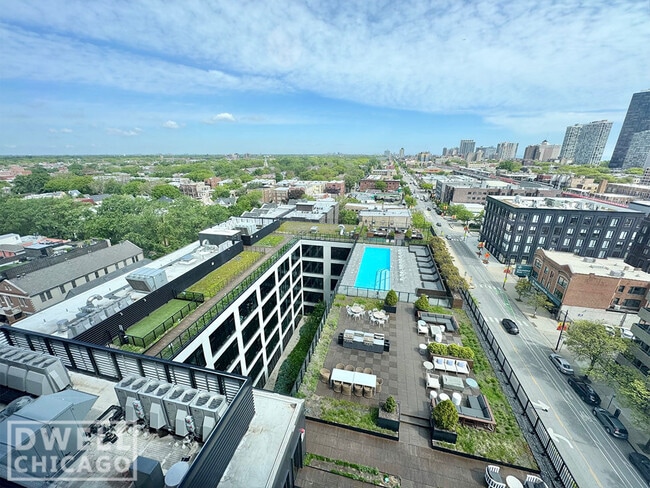 Photo - 5039 N Broadway St Unit 1