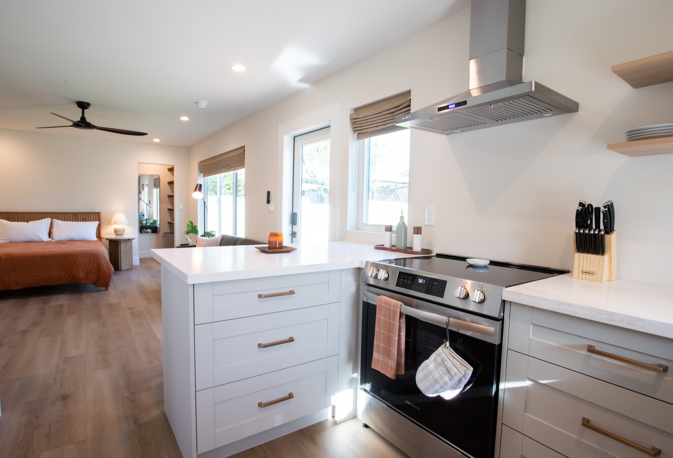 Photo - 1502 E Almeria Rd