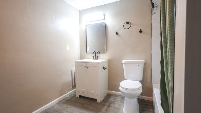 Photo - Welcome home to this freshly renovated 3-bedroom, 1-bathroom home on Cleveland’s West Side!