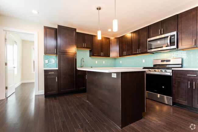 Building Photo - 476 Fulton St Rental