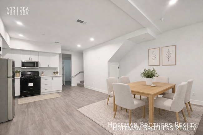 Building Photo - 6905 Ben Ave