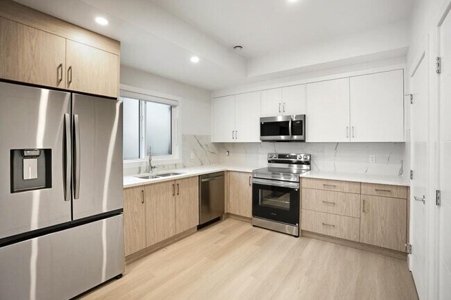 Photo - 3.0 bedroom in Calgary Alberta T3B 1K6